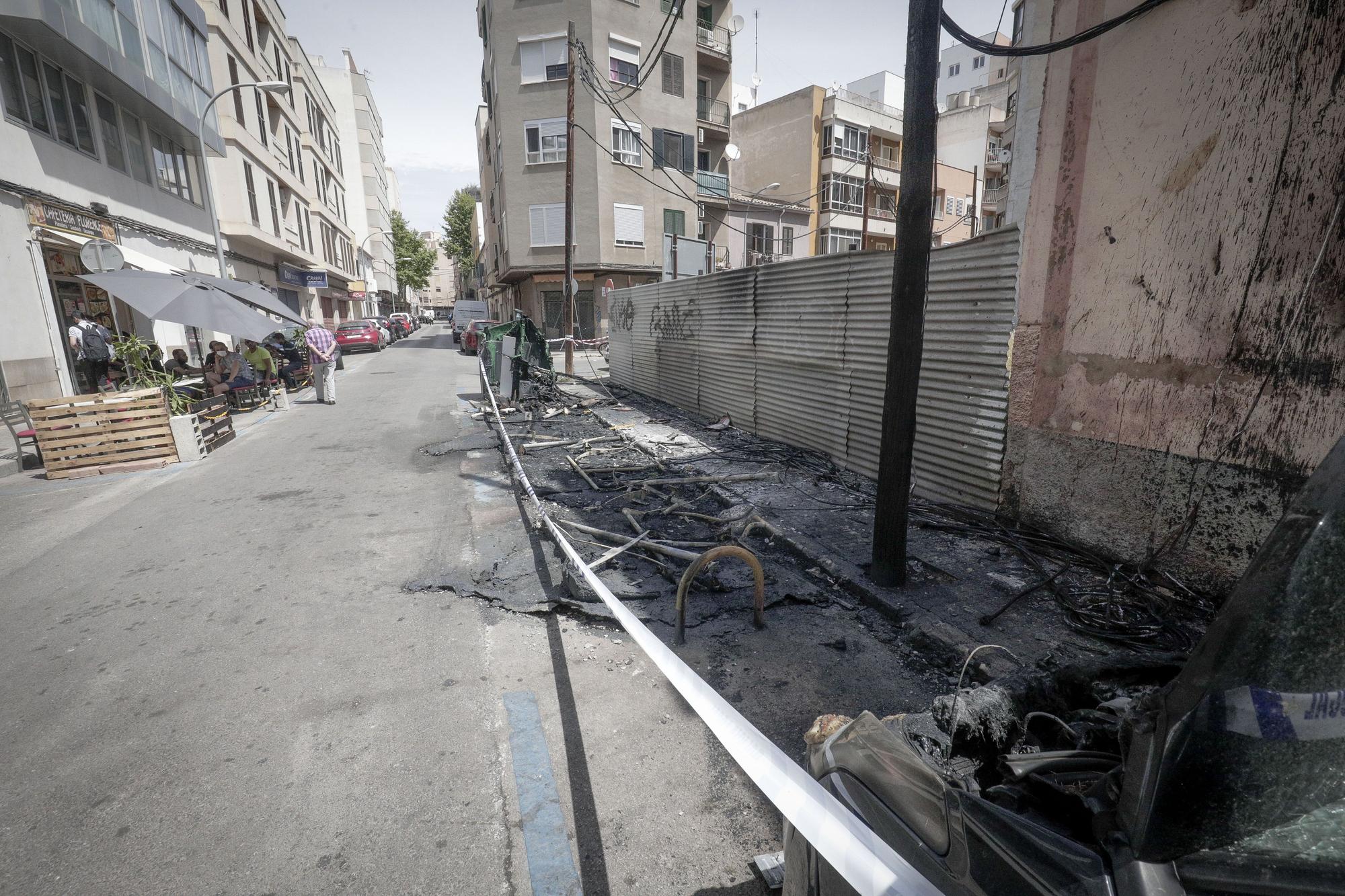 Un gran incendio de contenedores provoca enormes daños en Palma