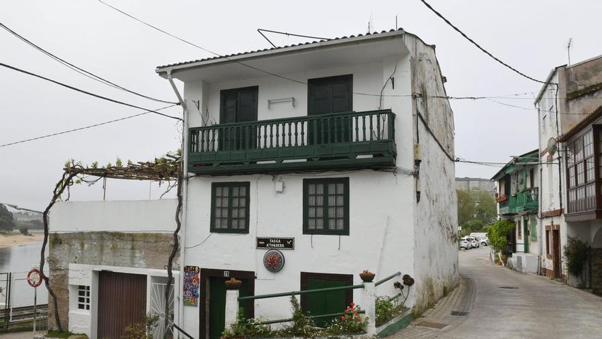 Más de la mitad de los bienes con valor cultural catalogados por la Xunta en la costa de A Coruña están en mal estado