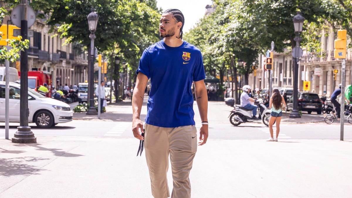 Olivier Nkamhoua es el primer fichaje del Barça para la temporada 26/27