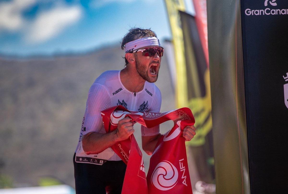 El triatleta francés Sam Laidlow