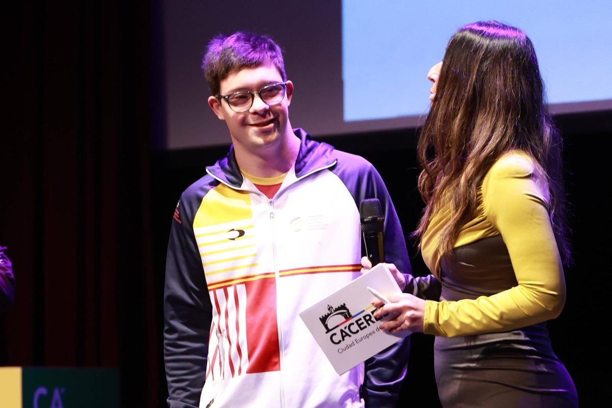 Así ha sido la gala inaugural de Cáceres como Ciudad Europea del Deporte en la sala Capitol