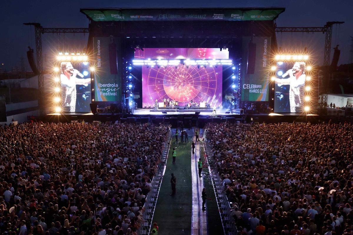El público, durante una de las actuaciones del Iberdrola Music Festival en el recinto Iberdrola Music de Madrid.