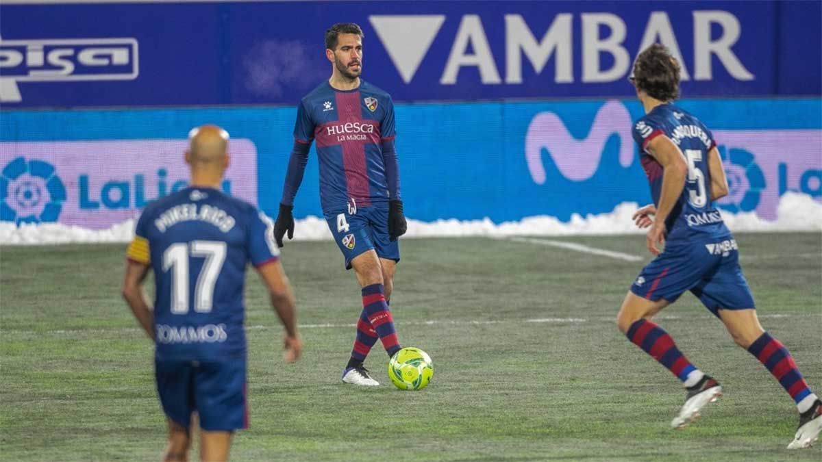 Insua, durante un partido