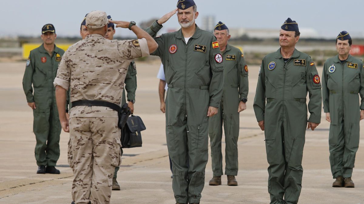 Las imágenes de la visita del rey Felipe VI a la Academia General del Aire en San Javier