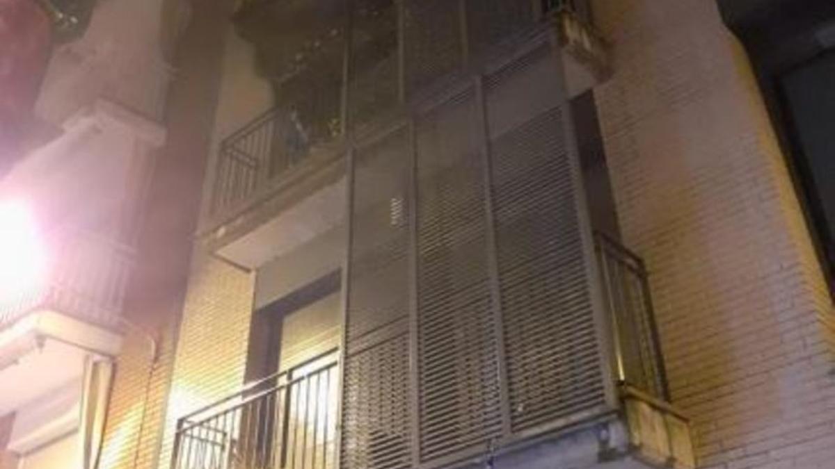 Una mujer, en estado crítico tras un incendio en Girona