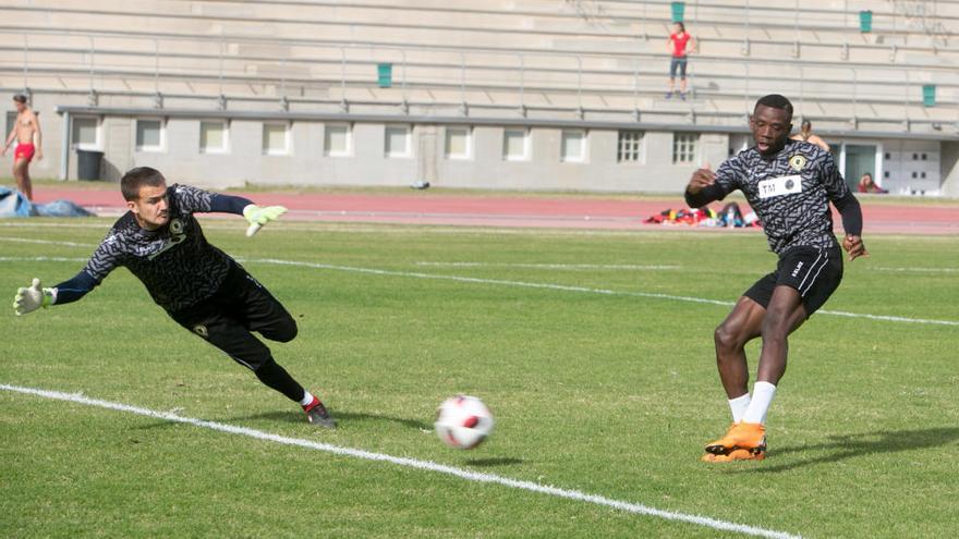 Entrenamiento previo al Castellón.