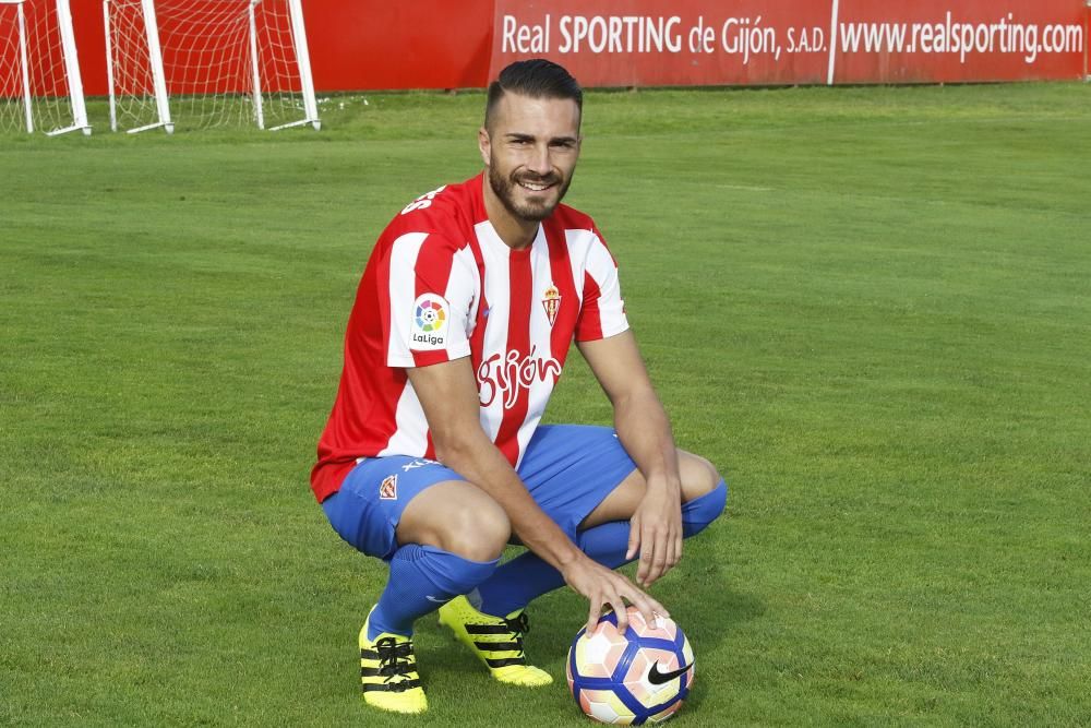 Presentación de Xavi Torres y entrenamiento del Sporting