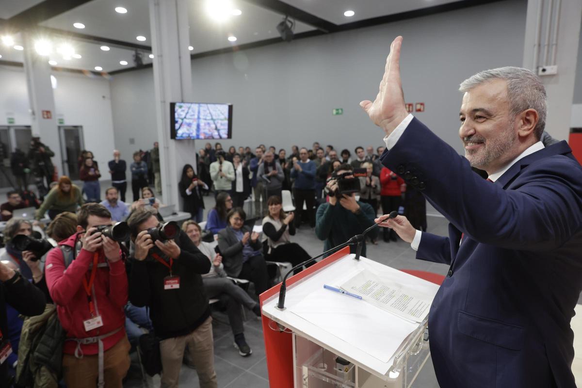 Jaume Collboni abandona el gobierno de Colau. El socialista justifica su decisión para tener “la máxima libertad” para preparar su candidatura a las municipales de mayo