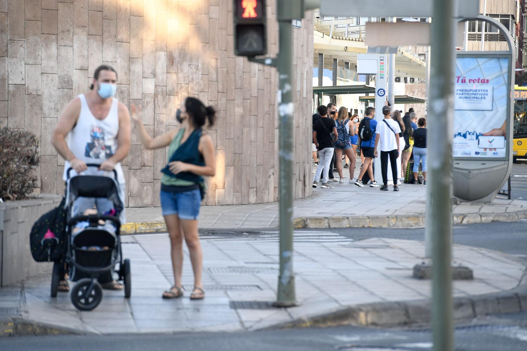 Huelga de guaguas y taxis en la capital grancanaria