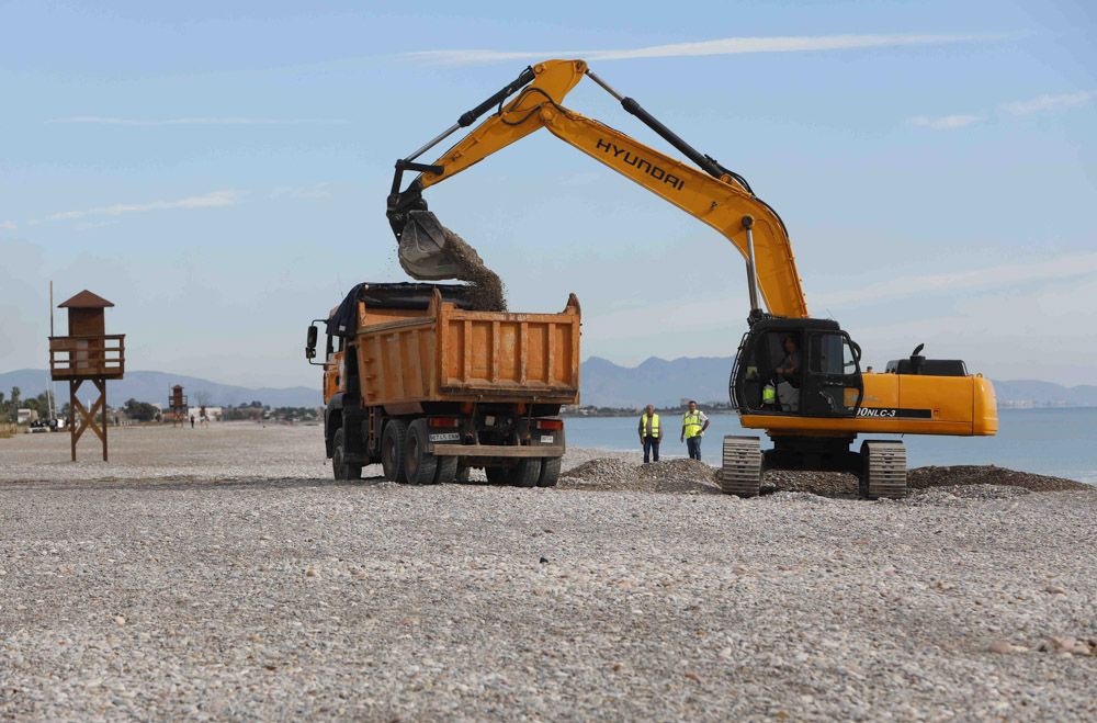 Retiran sin avisar piedra de la playa de Corinto para Almenara.