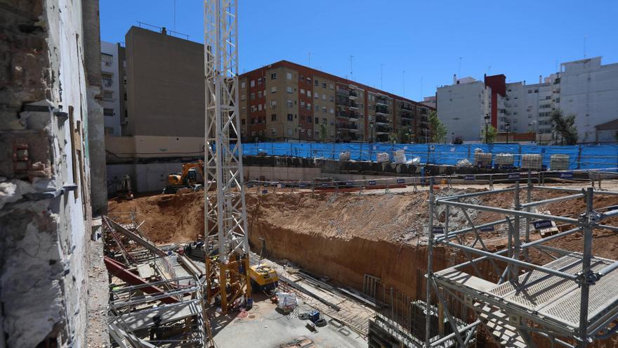 La constructora asumirá los costes de reparación del edificio agrietado en Orriols