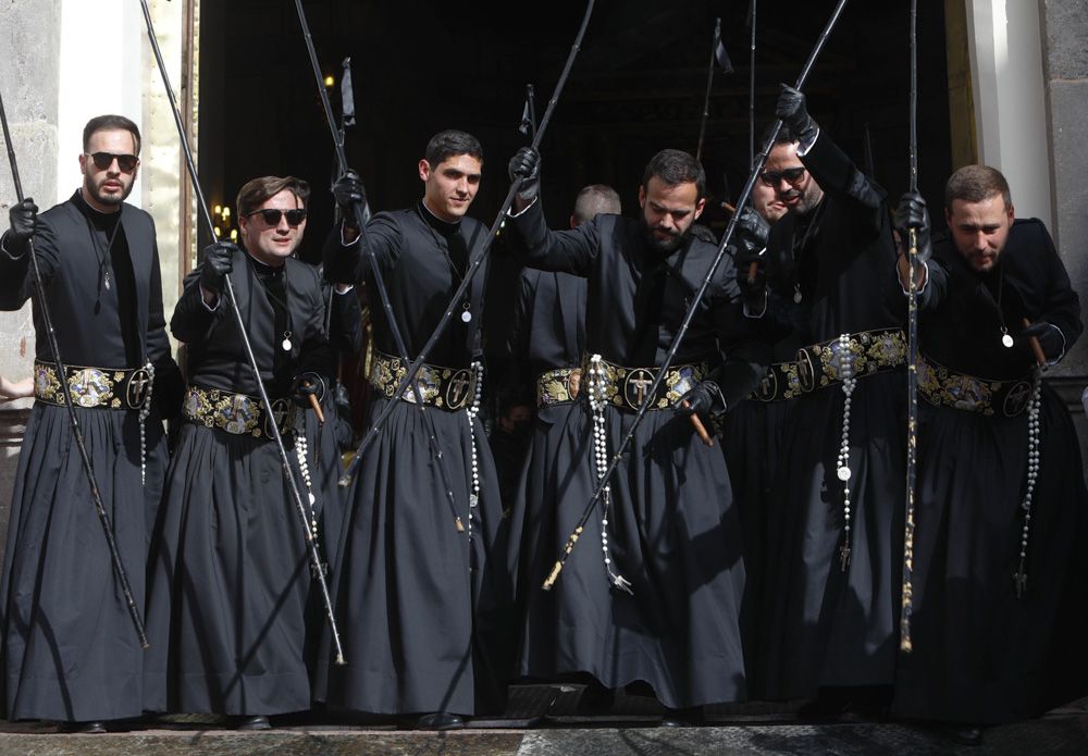 Viernes Santo en Sagunt. Subasta en la Ermita de la Sang.