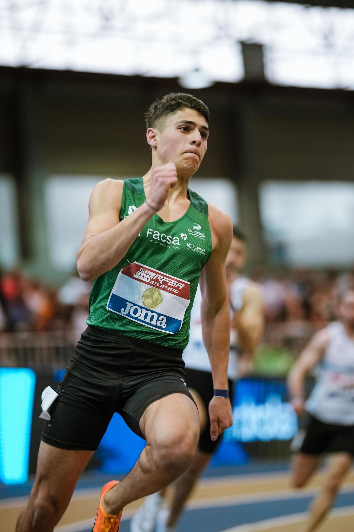 Adrià Alfonso, atleta internacional del Facsa Playas de Castellón.