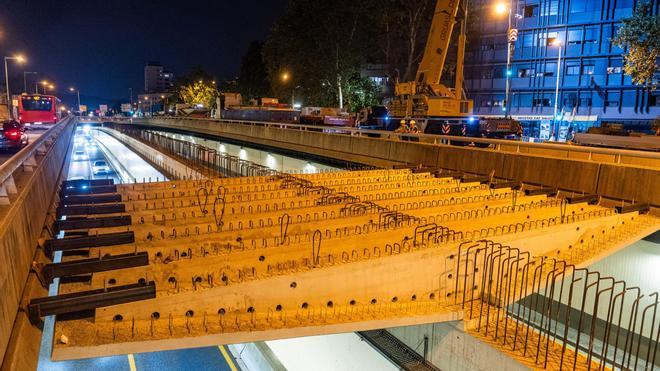 La ronda de Dalt inicia dos semanas de cortes nocturnos para colocar el techo de un nuevo tramo cubierto en Vall d’Hebron