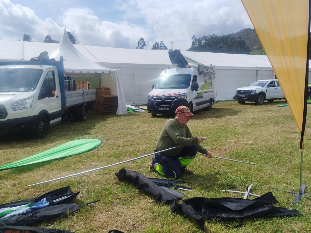 Cornellana, en Salas, se prepara para la Feria del Salmón y la subasta del campanu de Asturias