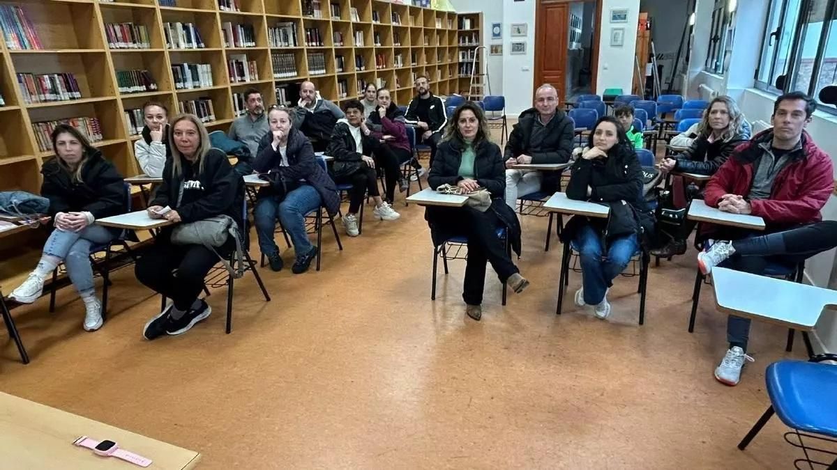 Reunión de los padres de alumnos de la Margen Derecha.