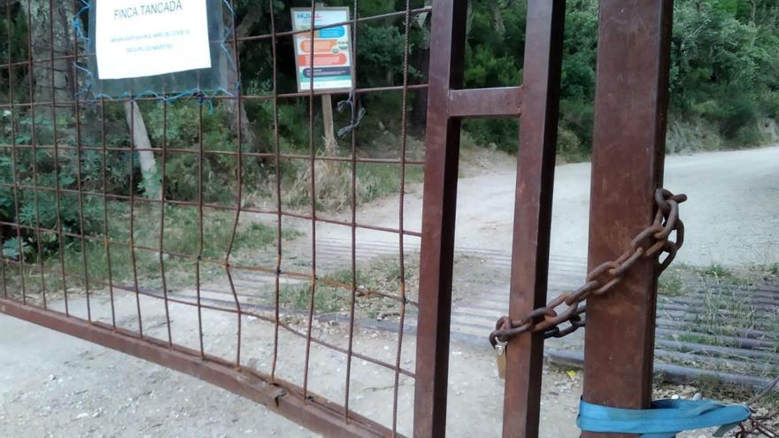 El Centre Excursionista i Iaeden denuncien el tancament de camins