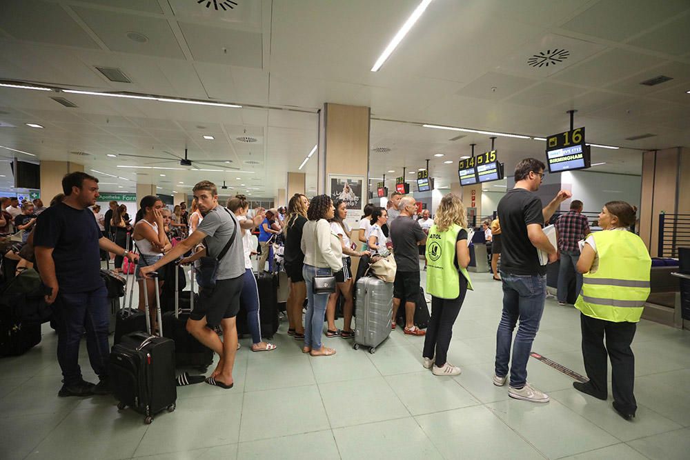 Absoluta normalidad en el aeropuerto de Ibiza