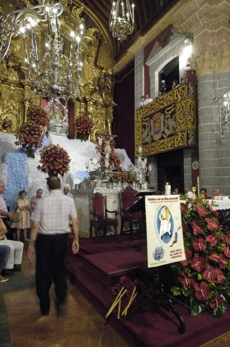 BAJADA DE LA VIRGEN DEL PINO DE SU CAMERIN