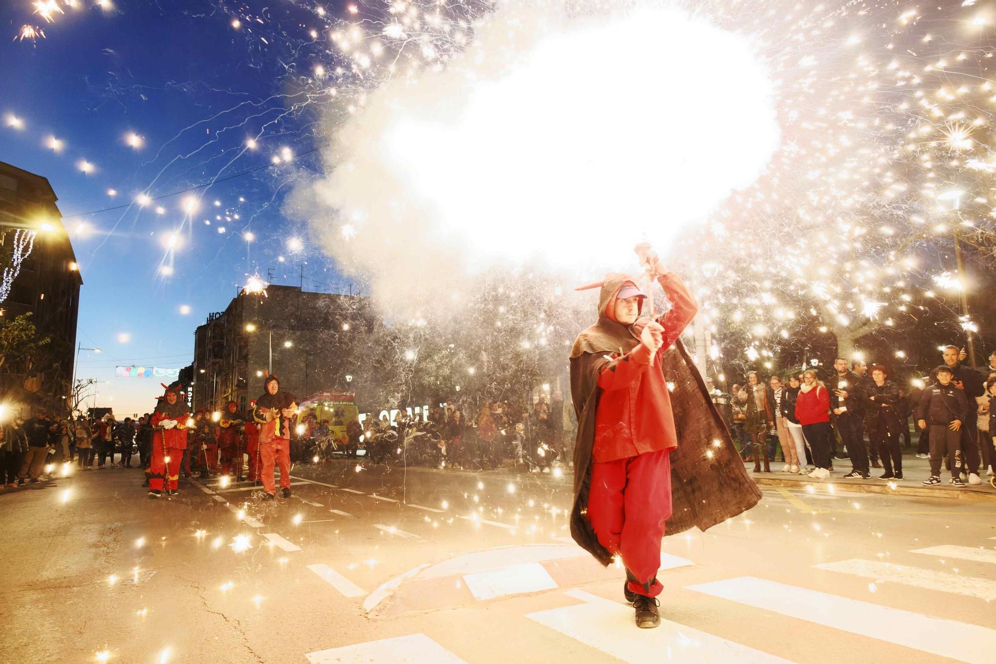 El Grau se despide del Carnaval con el Entierro de la Sardina