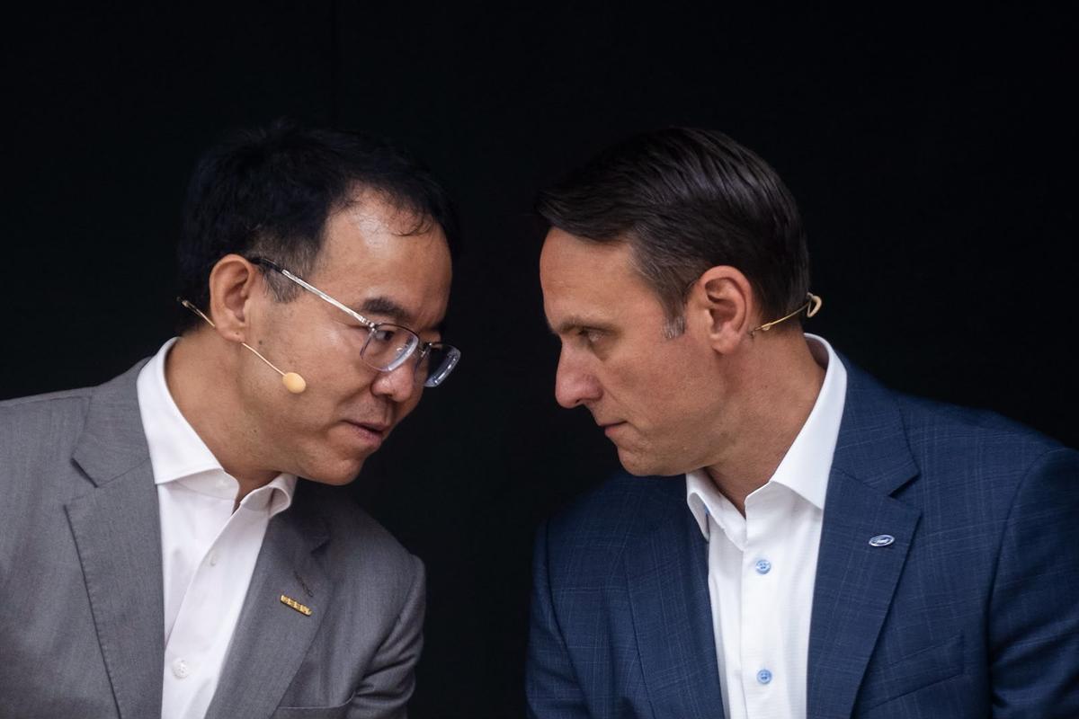 Ford y Geely compartirán la propiedad de la factoría de Almussafes y producirán cinco modelos en 2028