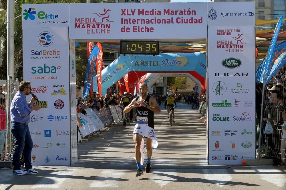 El marroquí ha dominado la carrera superando en más de 3 minutos a su compatriota Oumellal. La tercera plaza ha sido para el primer español, el atleta de Villena Andrés Micó