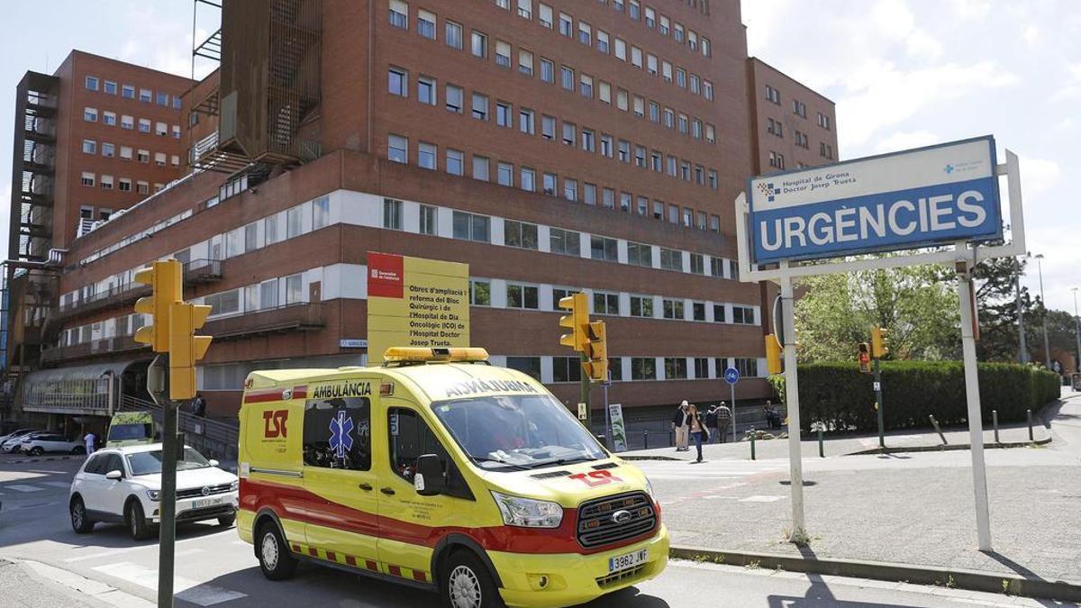 L'entrada a urgències del Trueta en una imatge d'arxiu.