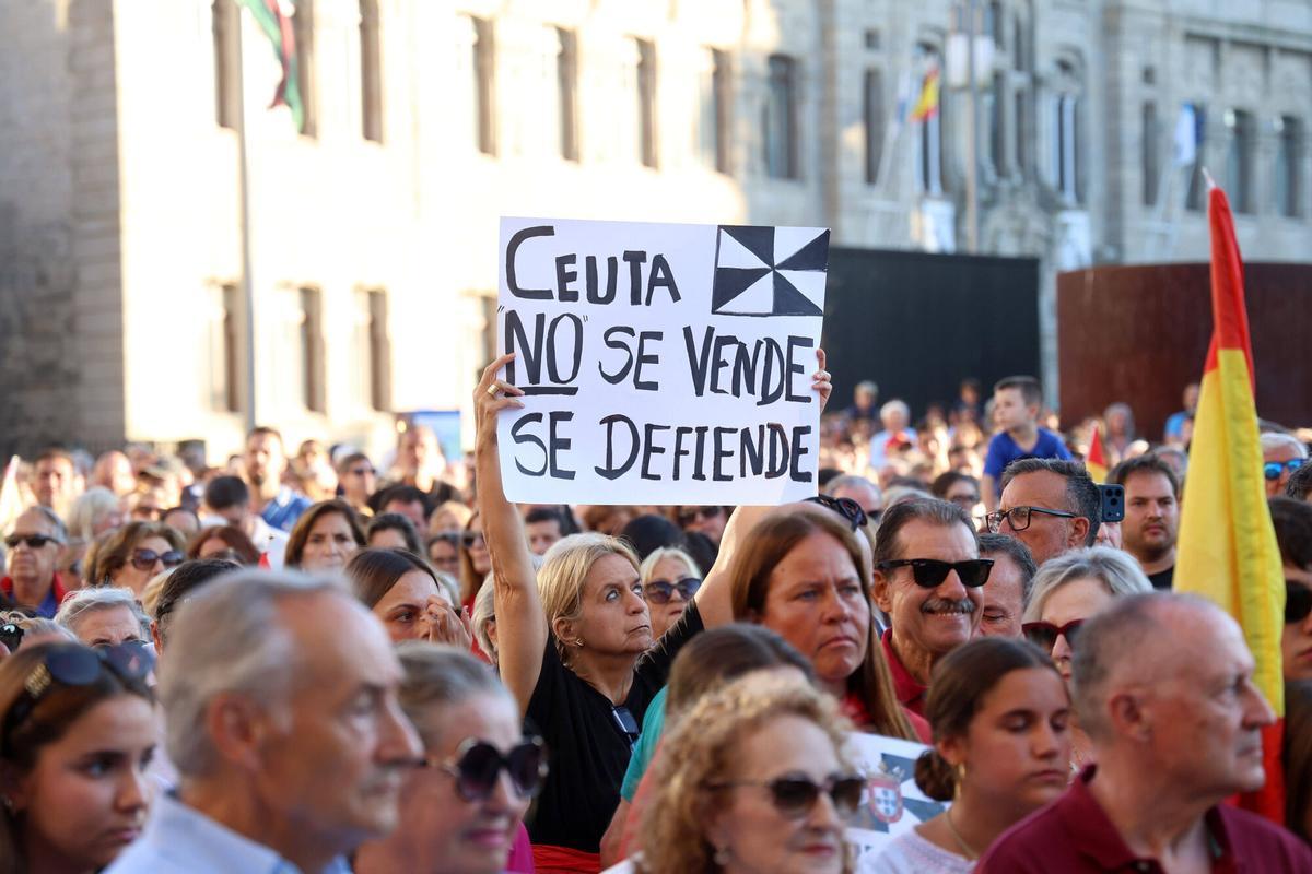 Manifestación por Ceuta en Pontevedra, con Mariano Rajoy