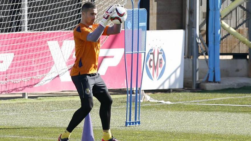 Asenjo: &quot;No podemos fiarnos del Red Bull Salzburgo, tiene un gran potencial ofensivo&quot;