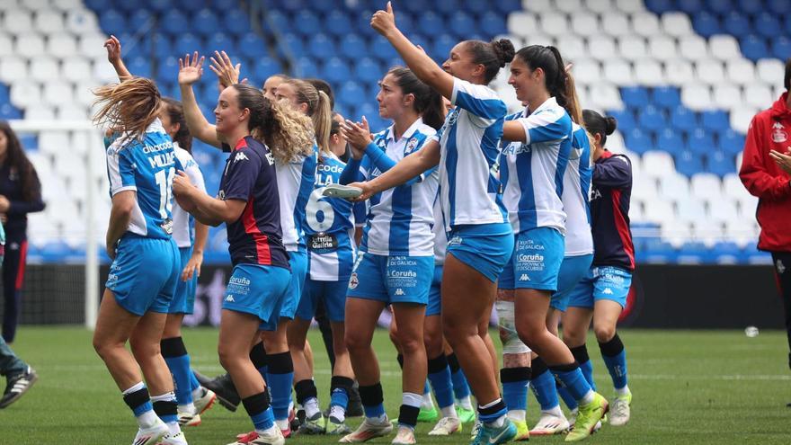 El Dépor Abanca celebra la salvación en Riazor