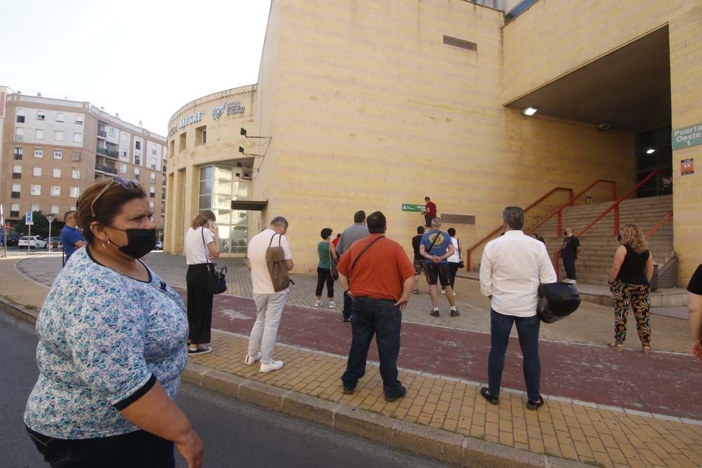 Comienza la vacunación covid en el pabellón de Vista Alegre