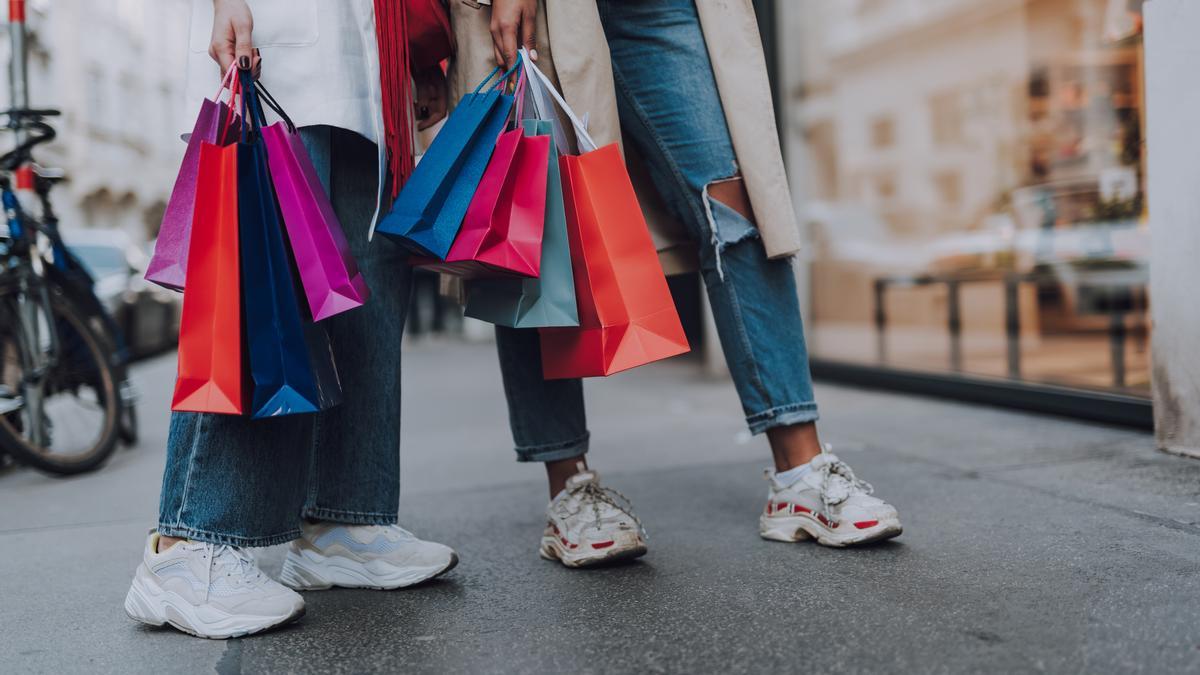 Estas zapatillas Reebok de mujer clásicas y bonitas son las número 1 en ventas