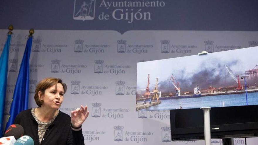 Carmen Moriyón, ayer, en su intervención pública en el Ayuntamiento.