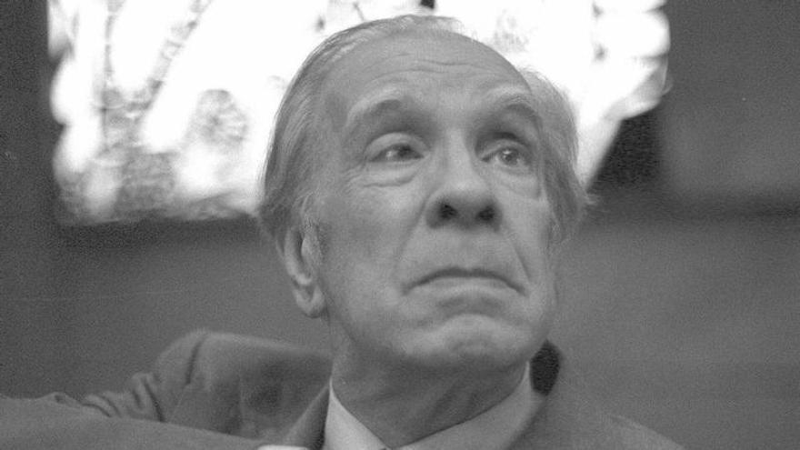El conferenciante Borges, cada vez más joven y necesario