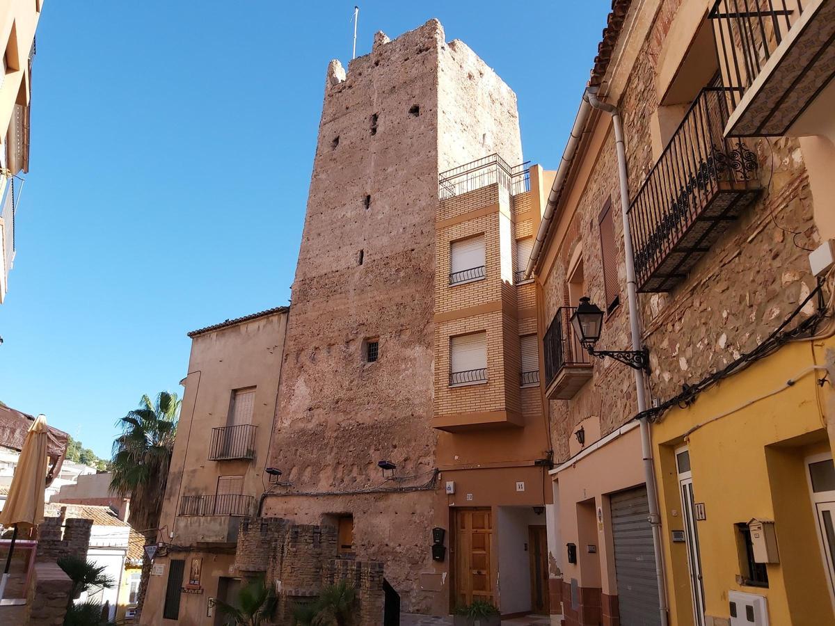 Torre del Señor de la Vila de Serra.