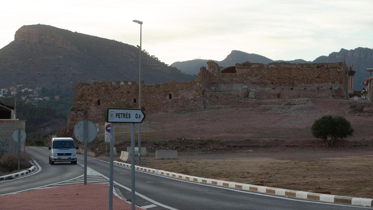 Vista del Castillo de Petrés.