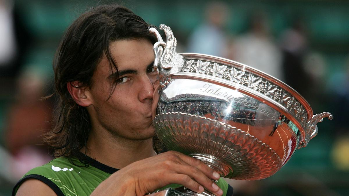 Rafa Nadal levanta su primer Grand Slam en Roland Garros 2005