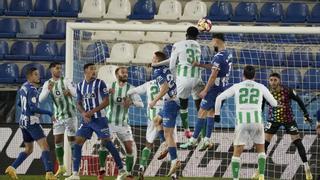 Una lesión muscular mantendrá de baja a Nobel Mendy entre seis y ocho semanas