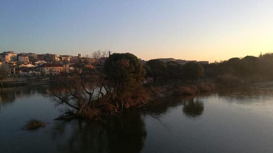 Vistas de la ciudad desde el Puente de Piedra