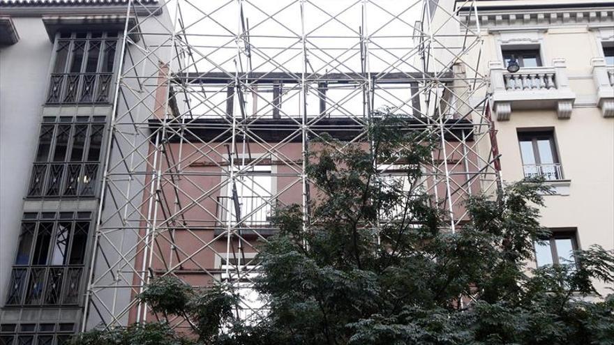 Las ‘ITV’ a edificios antiguos y la reforma de interiores dan alas a la construcción