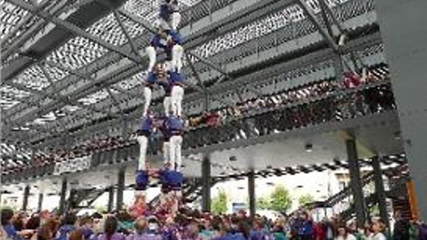 L&#039;espai serveix com a grada per veure actes com els castellers.