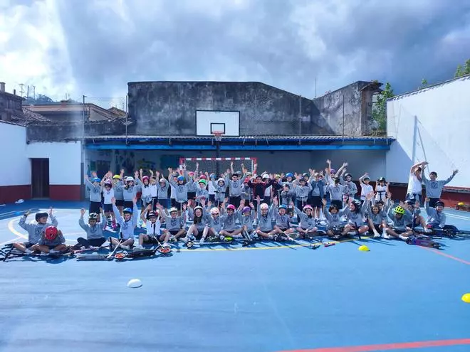 Gran fiesta escolar en Villaviciosa: el colegio San Rafael festeja Santa Joaquina con deporte y música