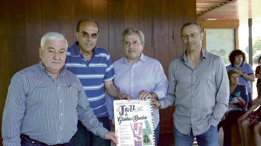 Por la izquierda, José Ramón García Saiz, Belarmino Fernández, Nacho Muñiz y Jesús Arévalo.