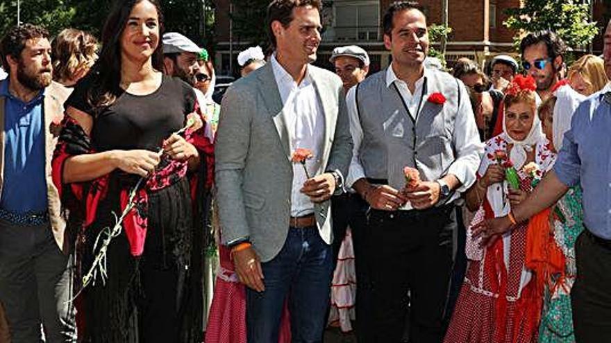 Villacís, Rivera i Aguado visiten la Pradera de San Isidro.