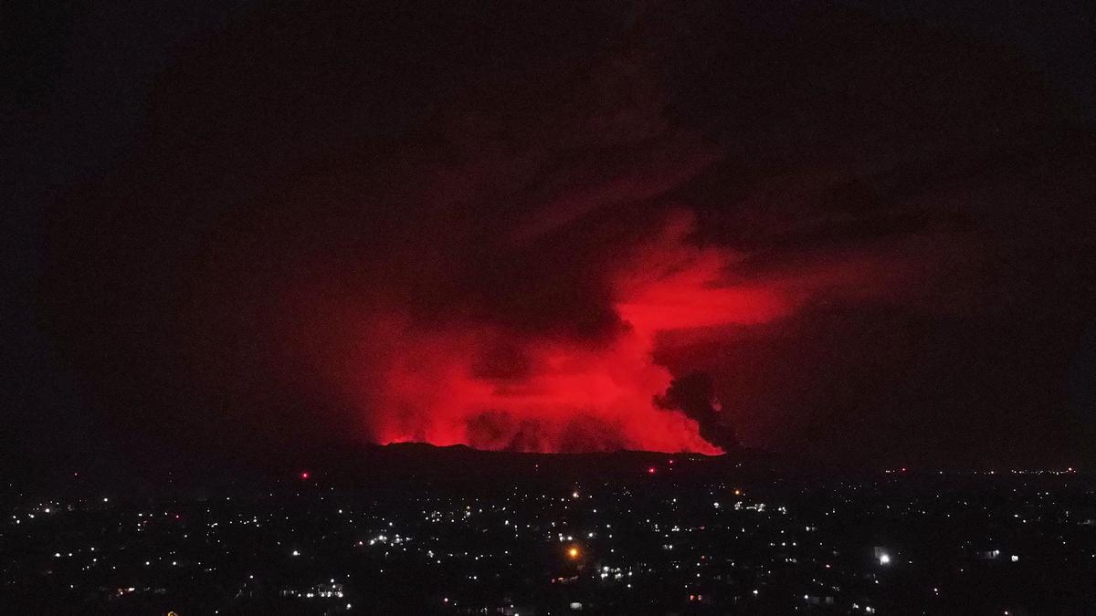 Erupción de un volcán en Congo