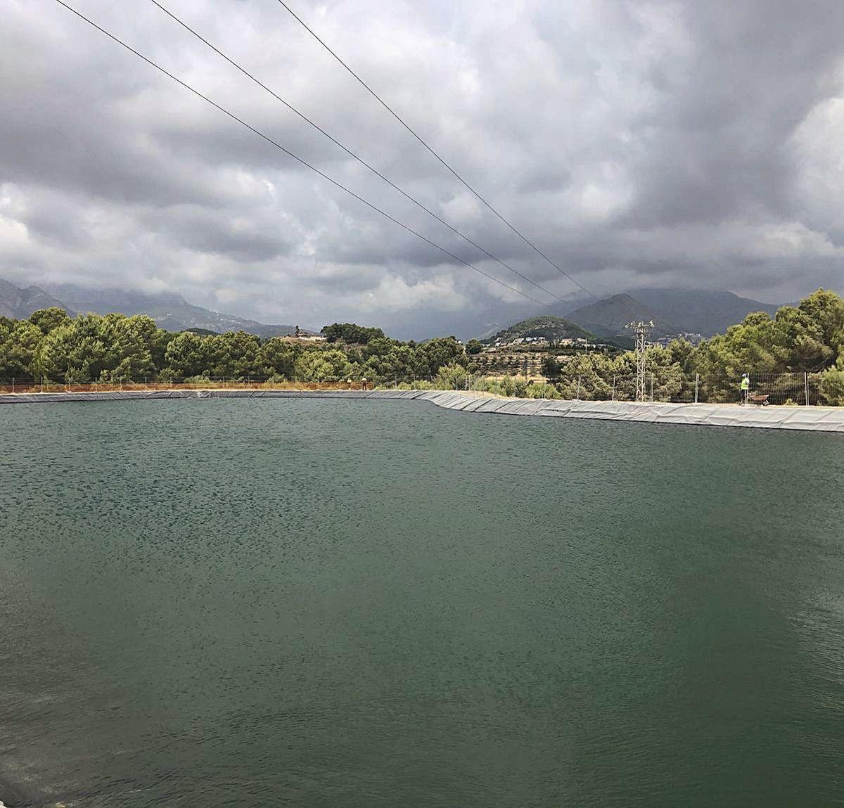 La nueva balsa de riego de La Nucía.