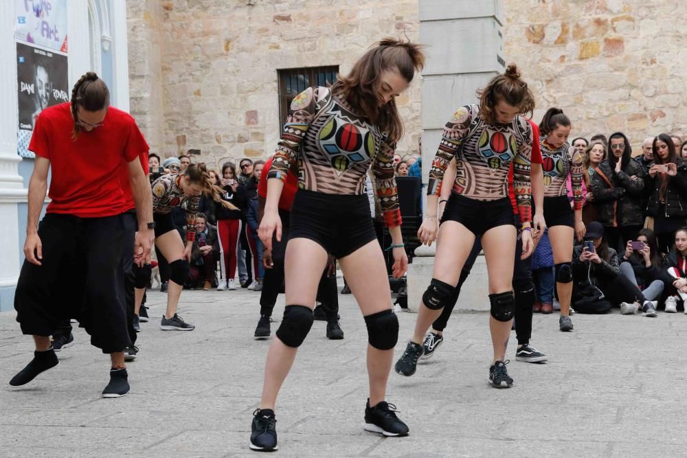 Pasacalles de Danza y Expresión Corpora