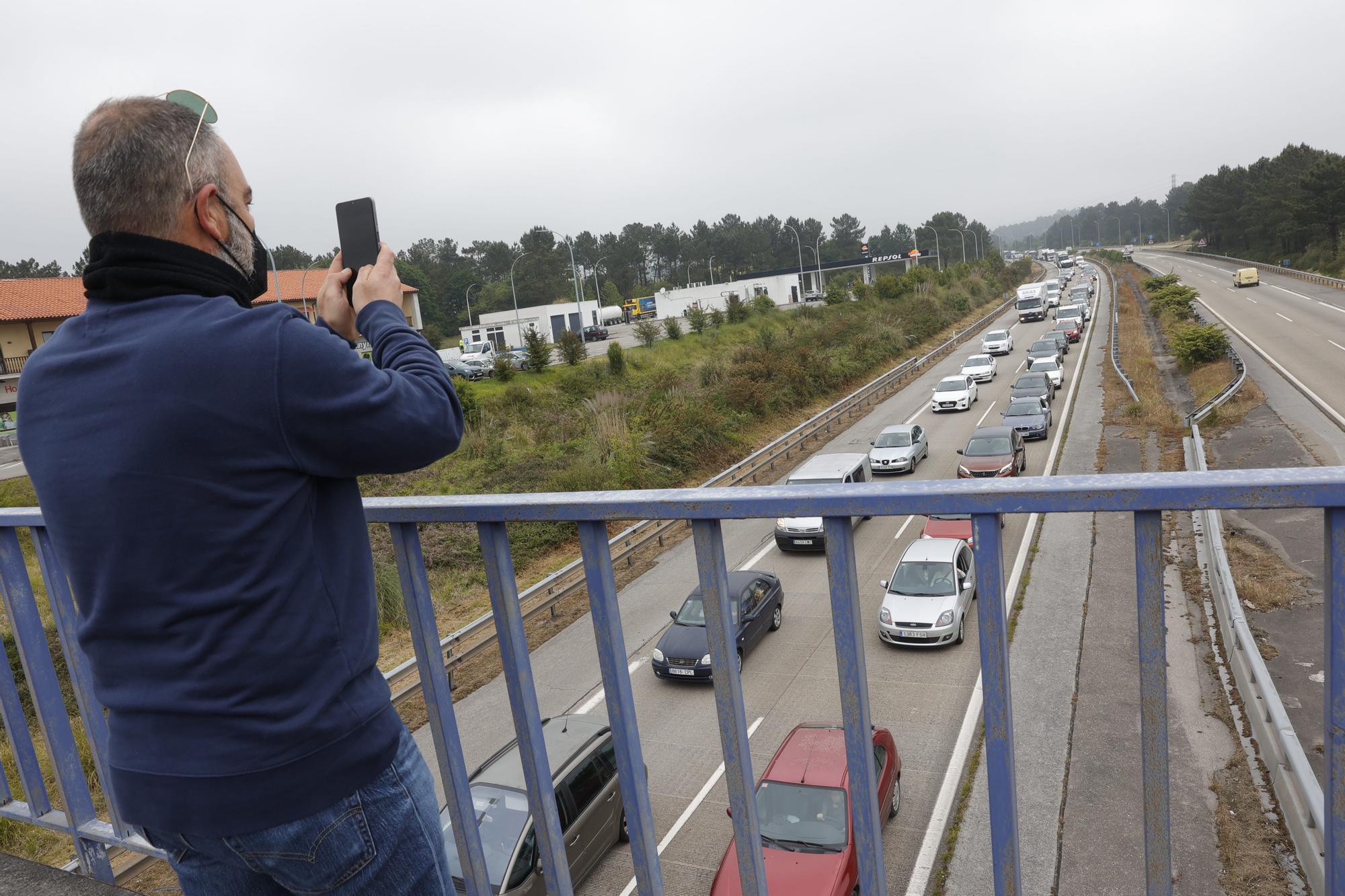 Un accidente múltiple en la "Y" genera retenciones kilométricas en sentido Oviedo