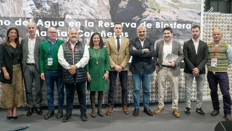 Alcaldes y representantes de la Reserva, en Fitur.   | // LA OPINIÓN