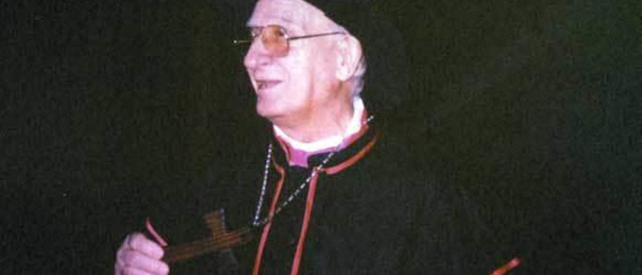 José Luis Rea, disfrazado de obispo en Carnaval.